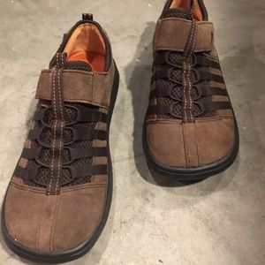 Rocket Dog Stoker Nubuck brown 8.5 women